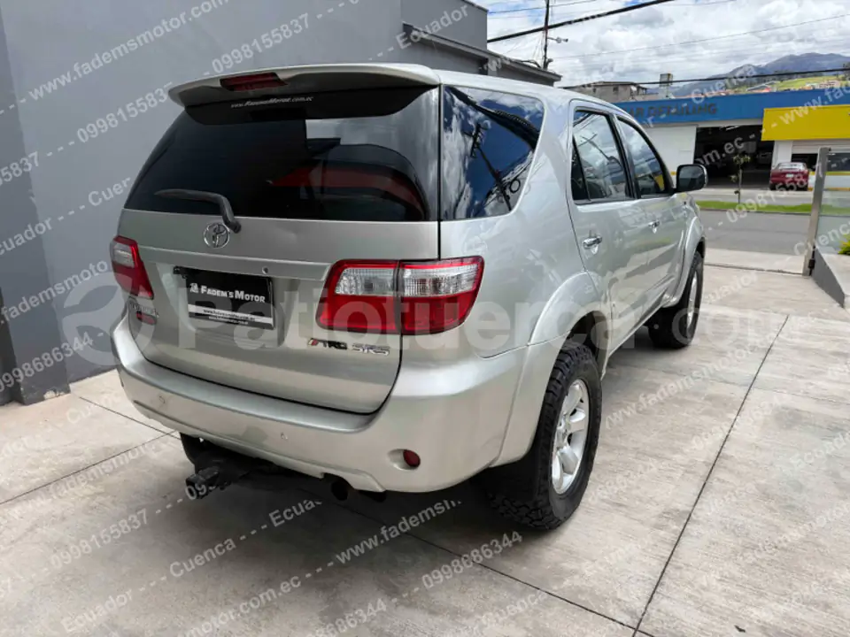 Foto 6 de Toyota AWT FORTUNER