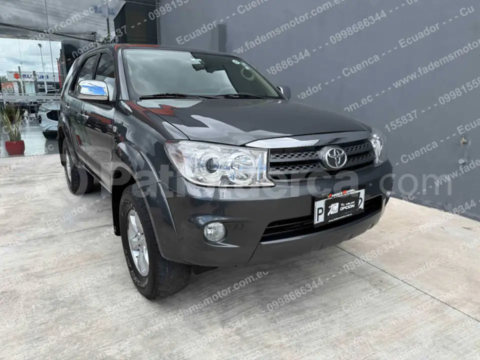 Foto 6 de Toyota AWT FORTUNER