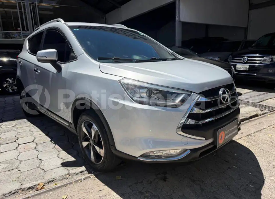 Foto 1 de JAC S3