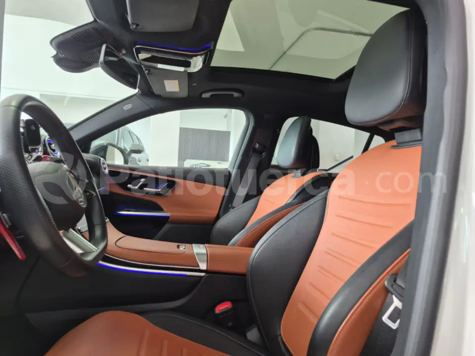 Foto 7 de Mercedes Benz GLC 300 COUPE AMG LINE
