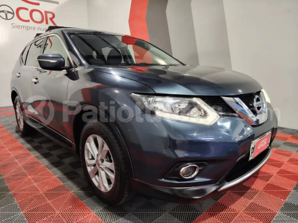 Foto 2 de Nissan XTRAIL SENSE