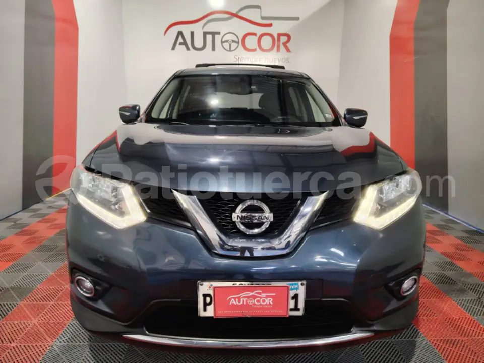 Foto 3 de Nissan XTRAIL SENSE