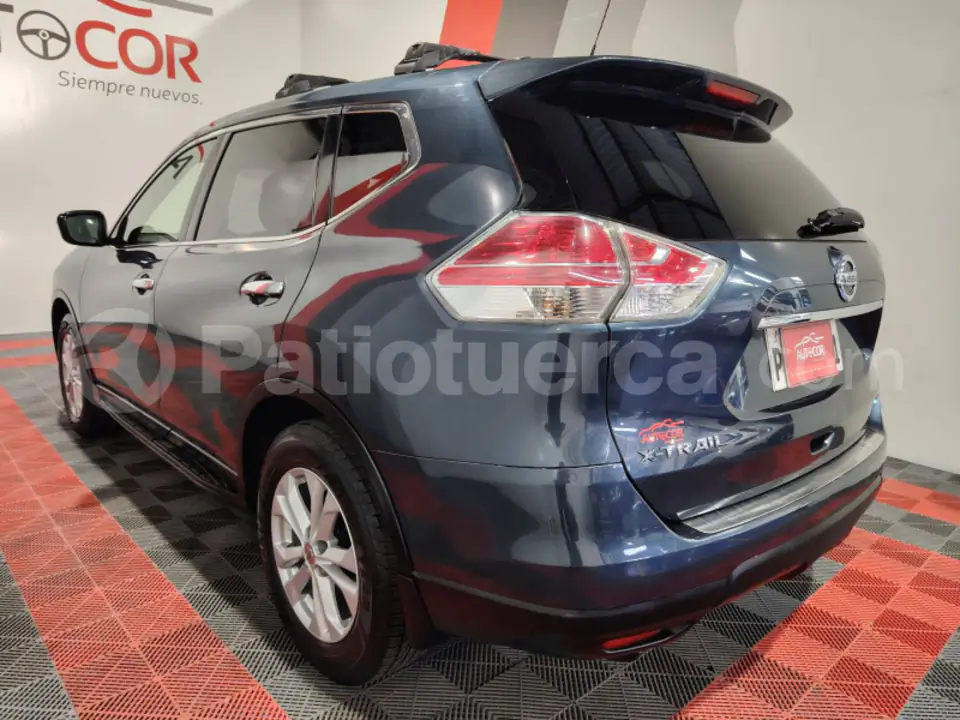 Foto 4 de Nissan XTRAIL SENSE