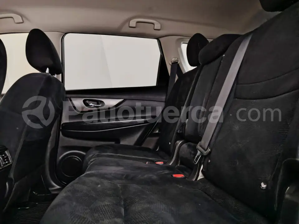 Foto 8 de Nissan XTRAIL SENSE