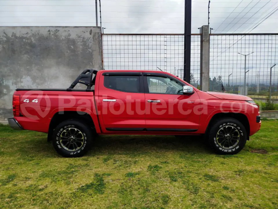 Foto 4 de Mitsubishi Triton GLX