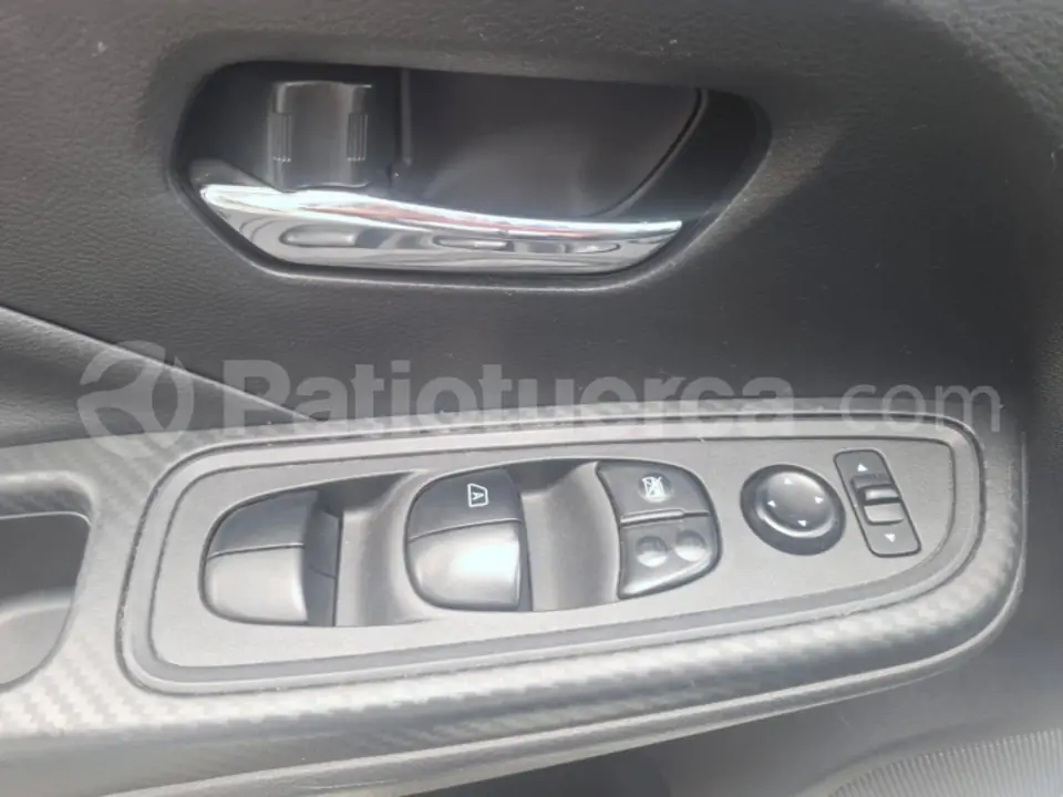 Foto 11 de Nissan Versa