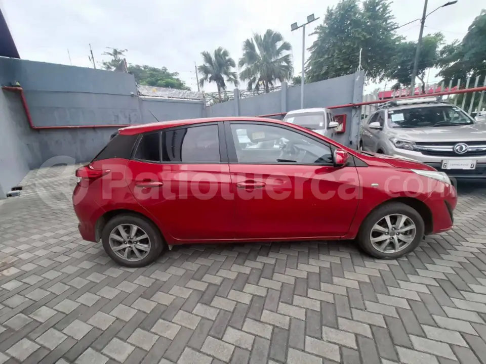 Foto 4 de Toyota Yaris HB
