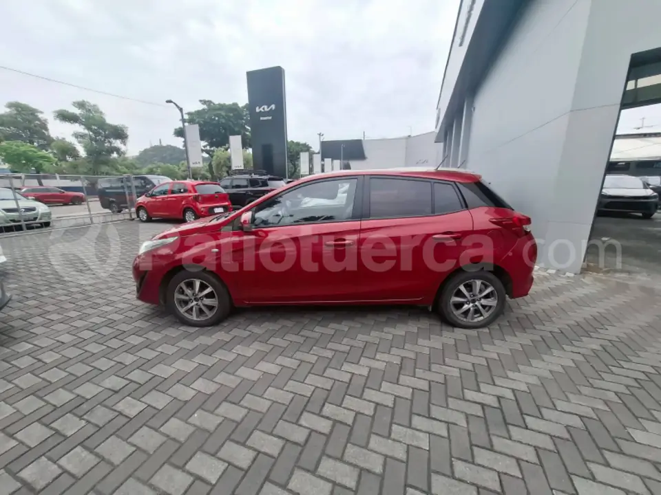 Foto 8 de Toyota Yaris HB
