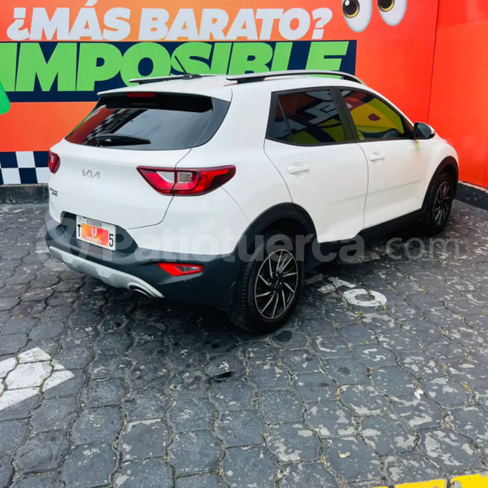 Foto 4 de Kia Stonic LX