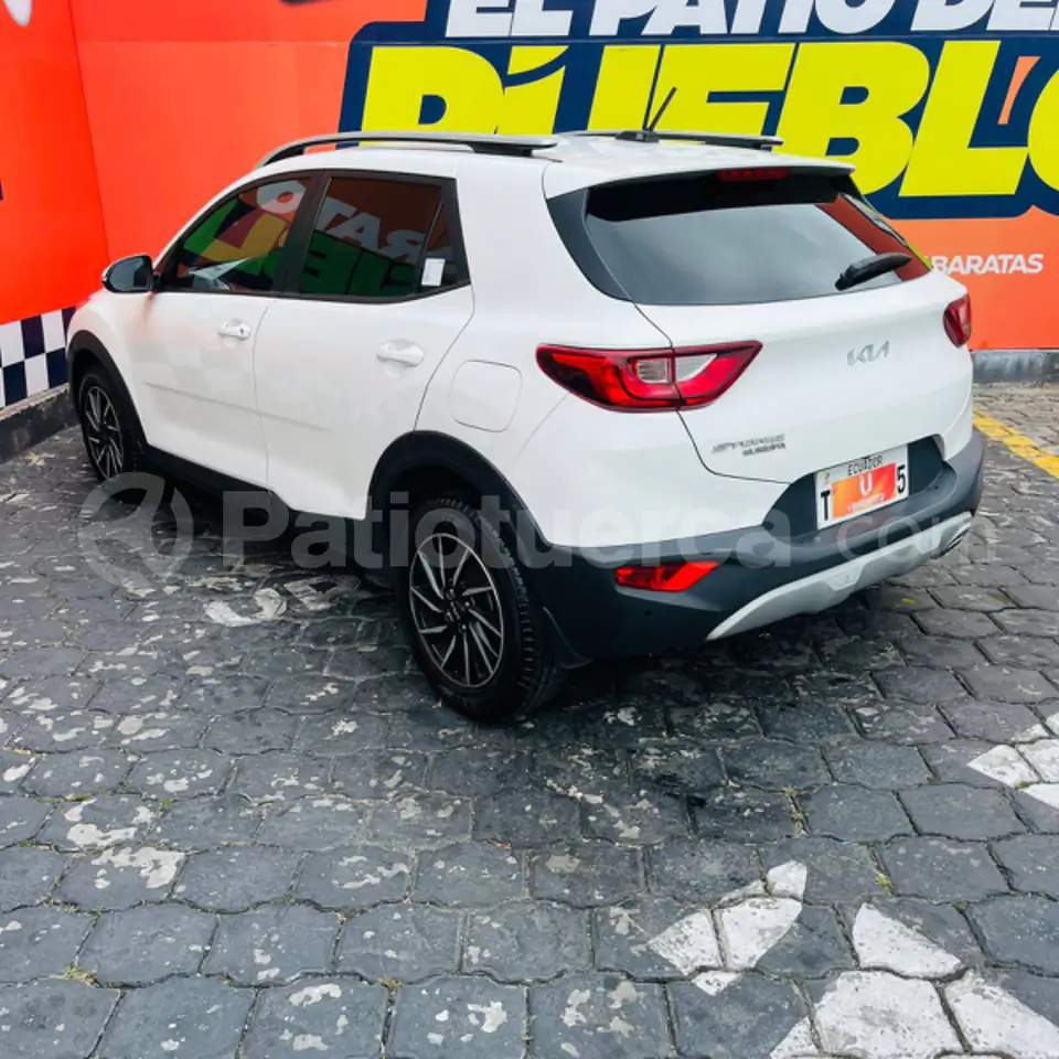 Foto 5 de Kia Stonic LX