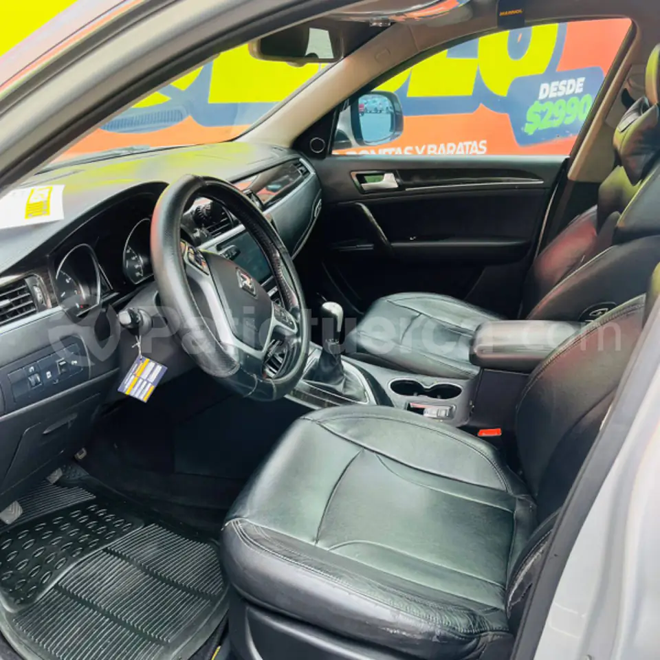 Foto 7 de Zotye T600