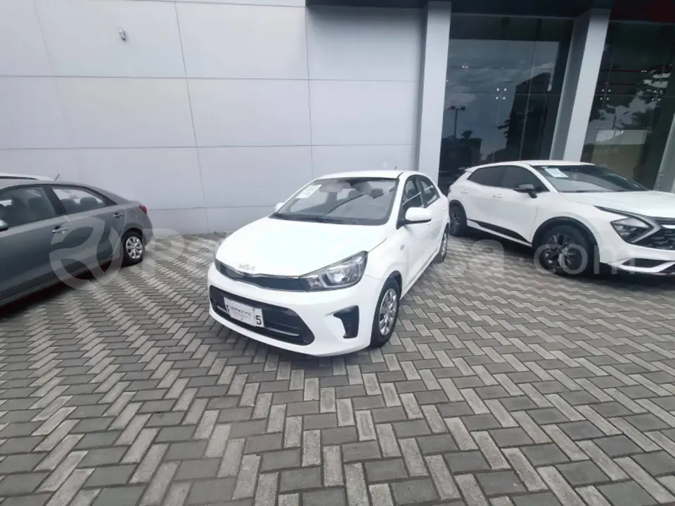 Foto 1 de Kia Soluto