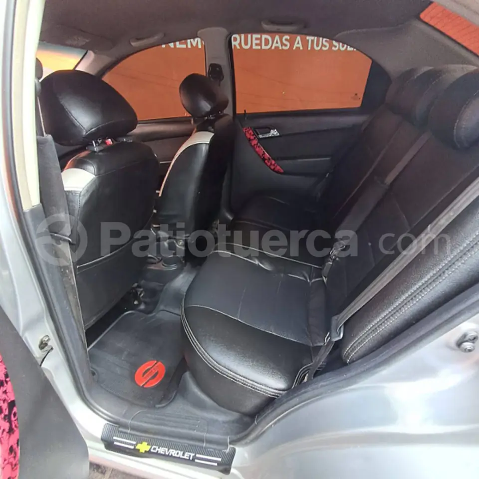 Foto 7 de Chevrolet Aveo Emotion