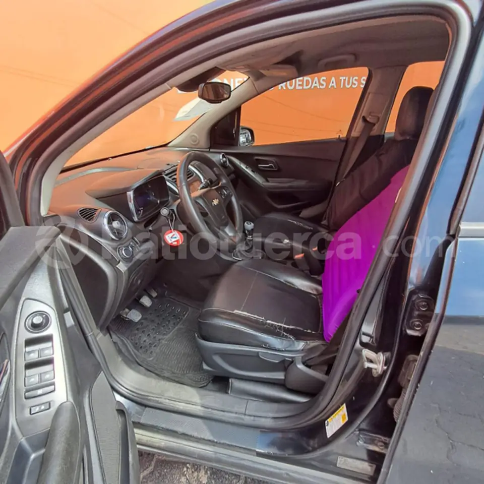 Foto 9 de Chevrolet Tracker LS