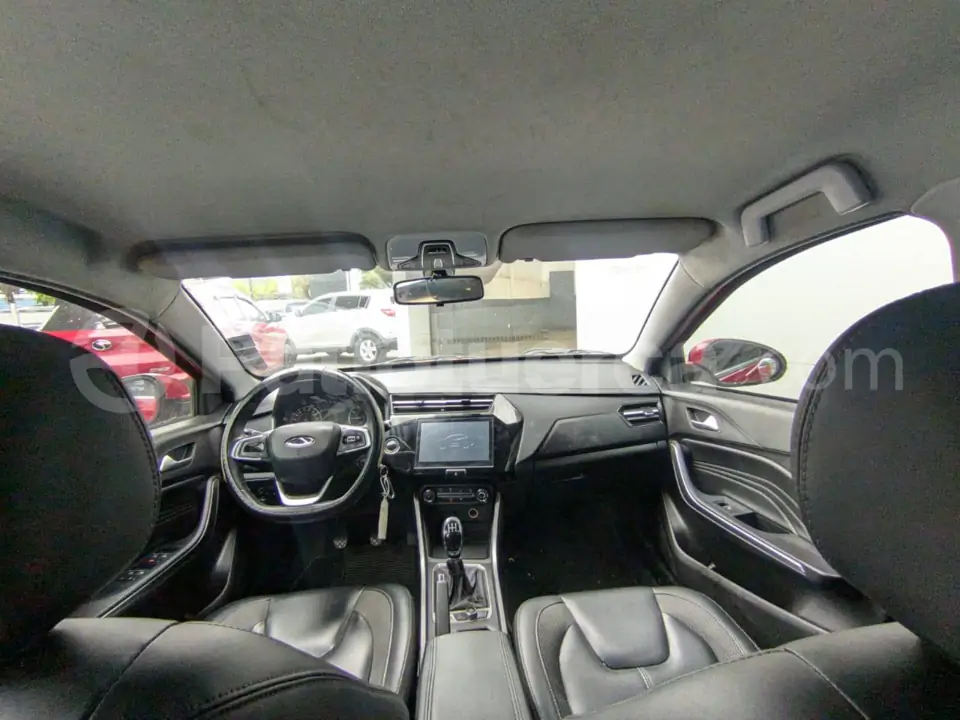 Foto 9 de Chery TIGGO 2 PRO