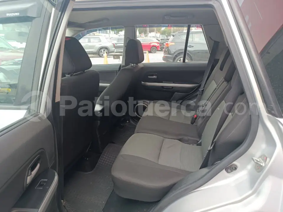 Foto 10 de Suzuki Grand Vitara SZ