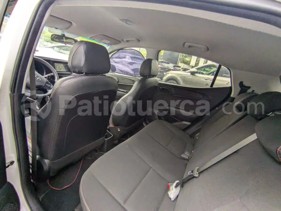 Foto 12 de Hyundai GRAN I10