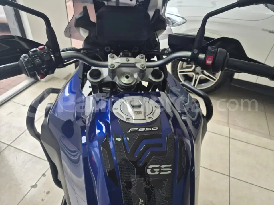 Foto 4 de BMW f750gs