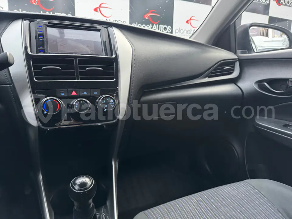 Foto 17 de Toyota Yaris