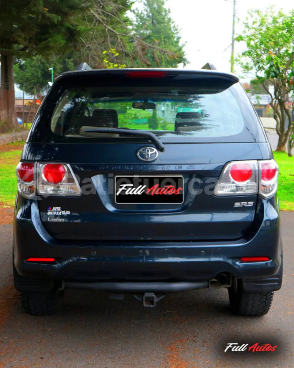 Foto 8 de Toyota Fortuner