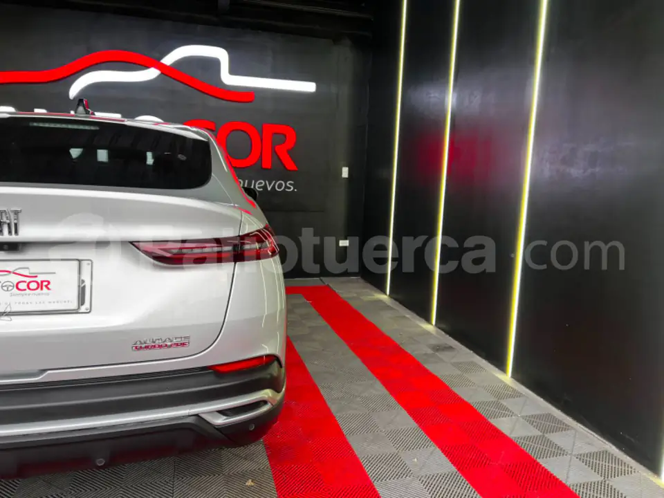 Foto 25 de Fiat Fastback Audace