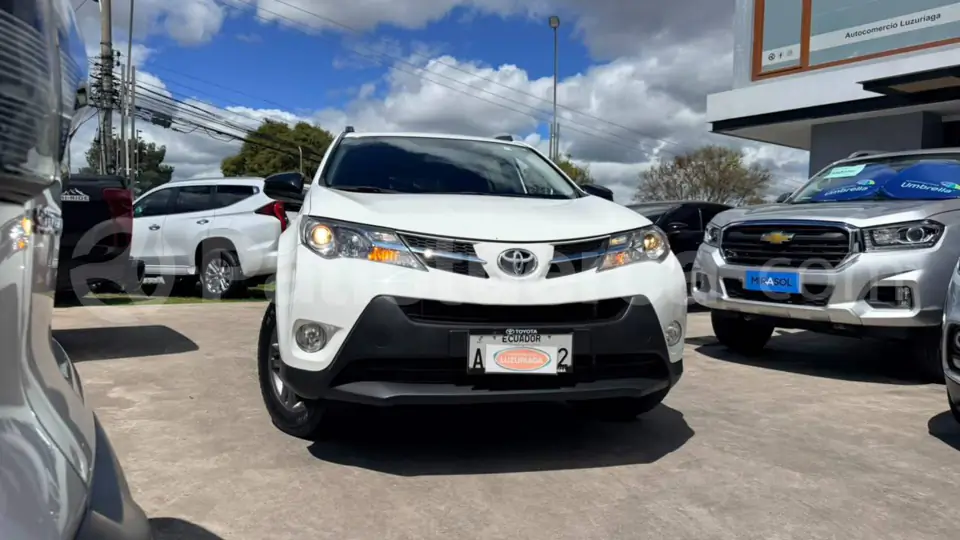 Foto 1 de Toyota NEW RAV 4