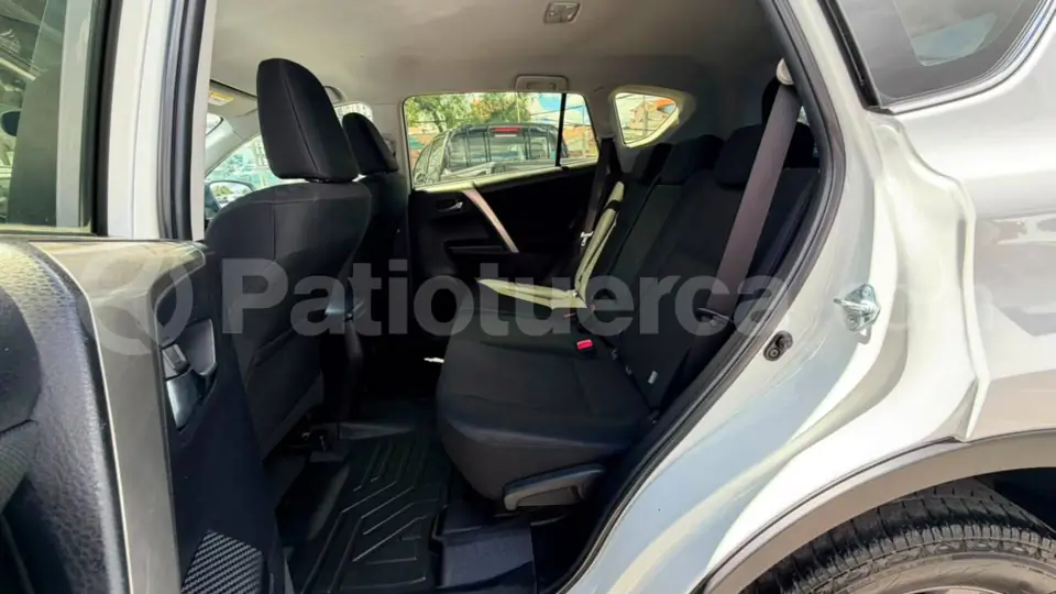 Foto 13 de Toyota NEW RAV 4