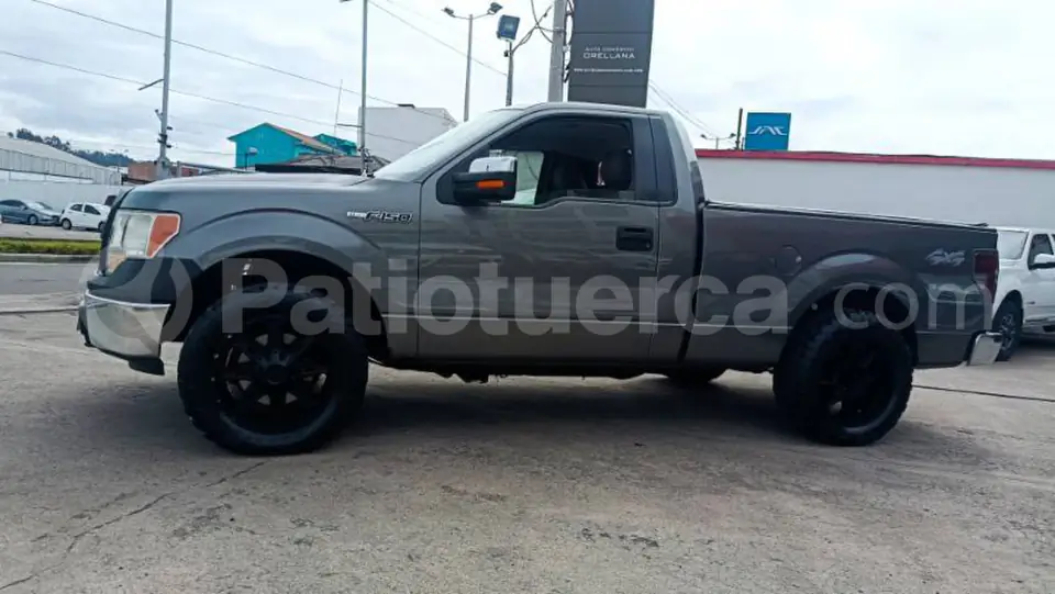 Foto 2 de Ford F150 4X4