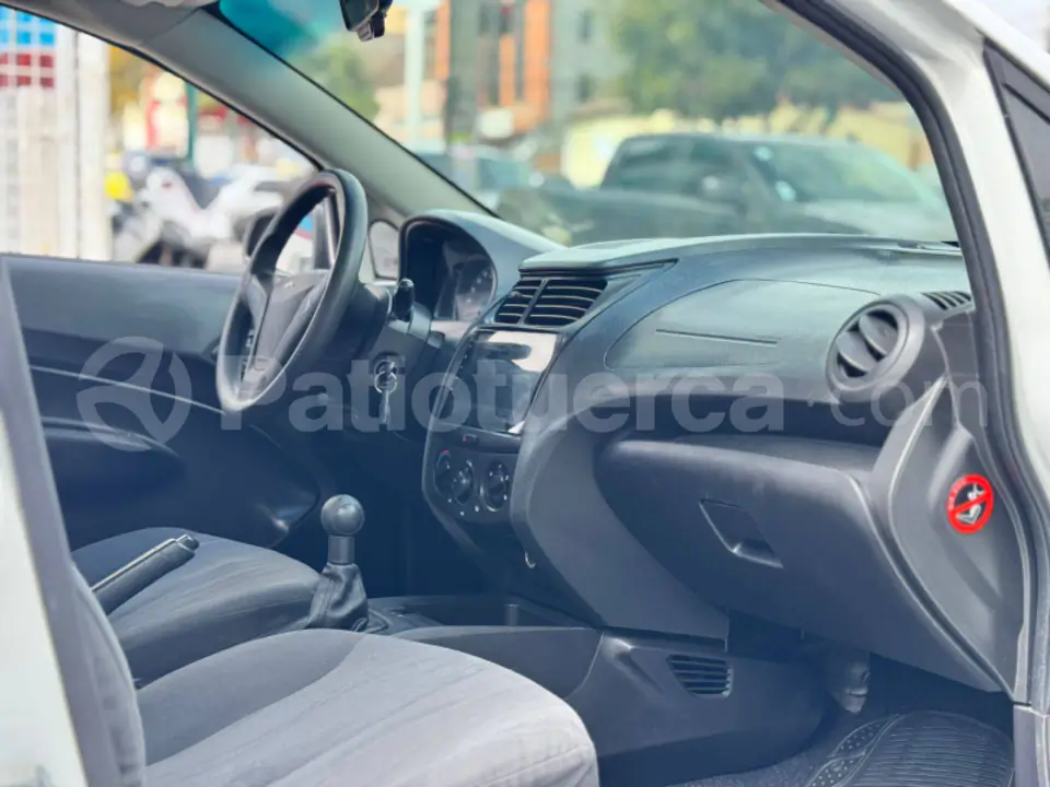 Foto 16 de Chevrolet SAIL TM