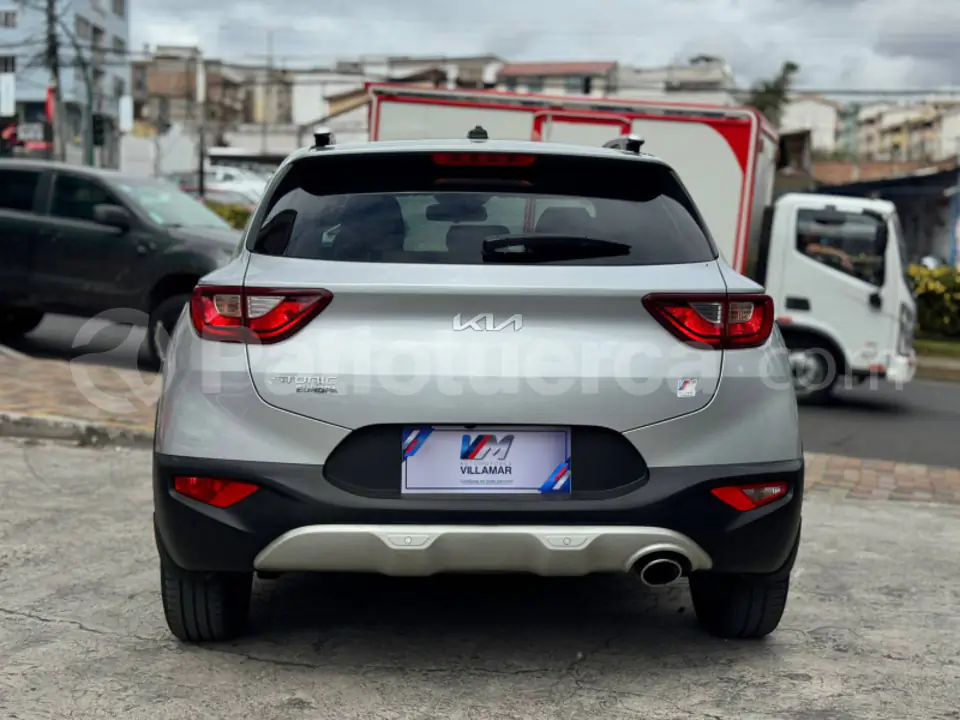 Foto 4 de Kia Stonic LX