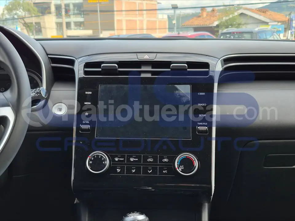 Foto 11 de Hyundai TUCSON NX4E GL