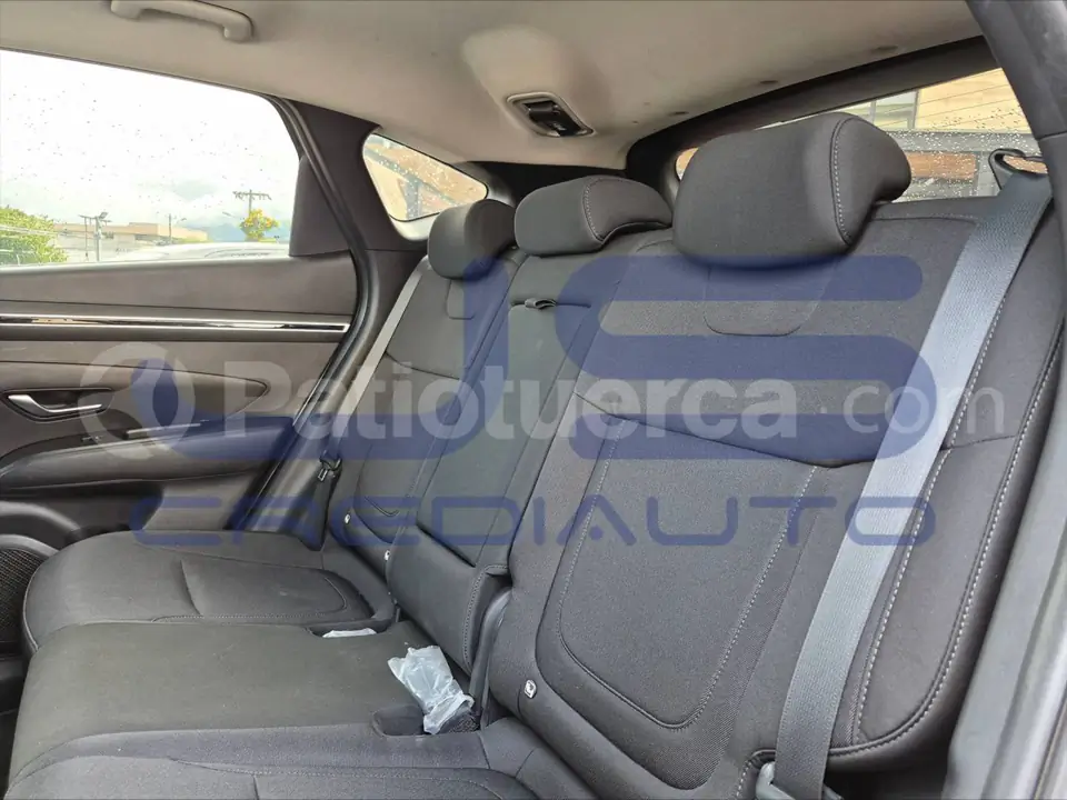 Foto 19 de Hyundai TUCSON NX4E GL