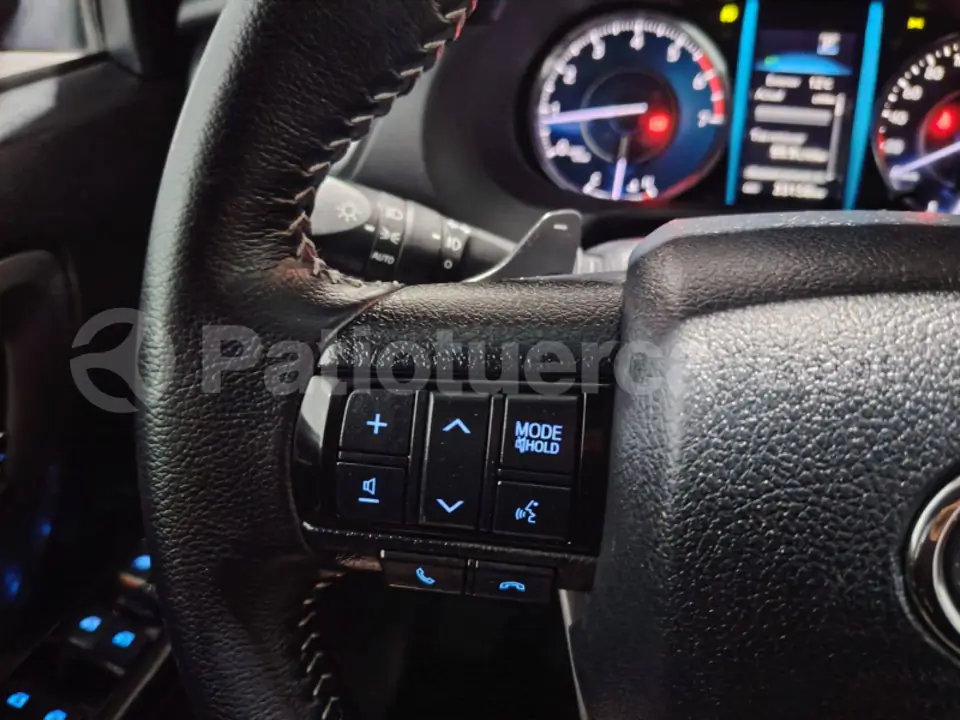 Foto 17 de Toyota New Fortuner