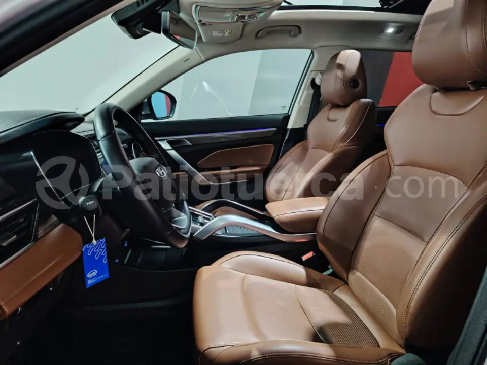 Foto 22 de Geely Azkarra