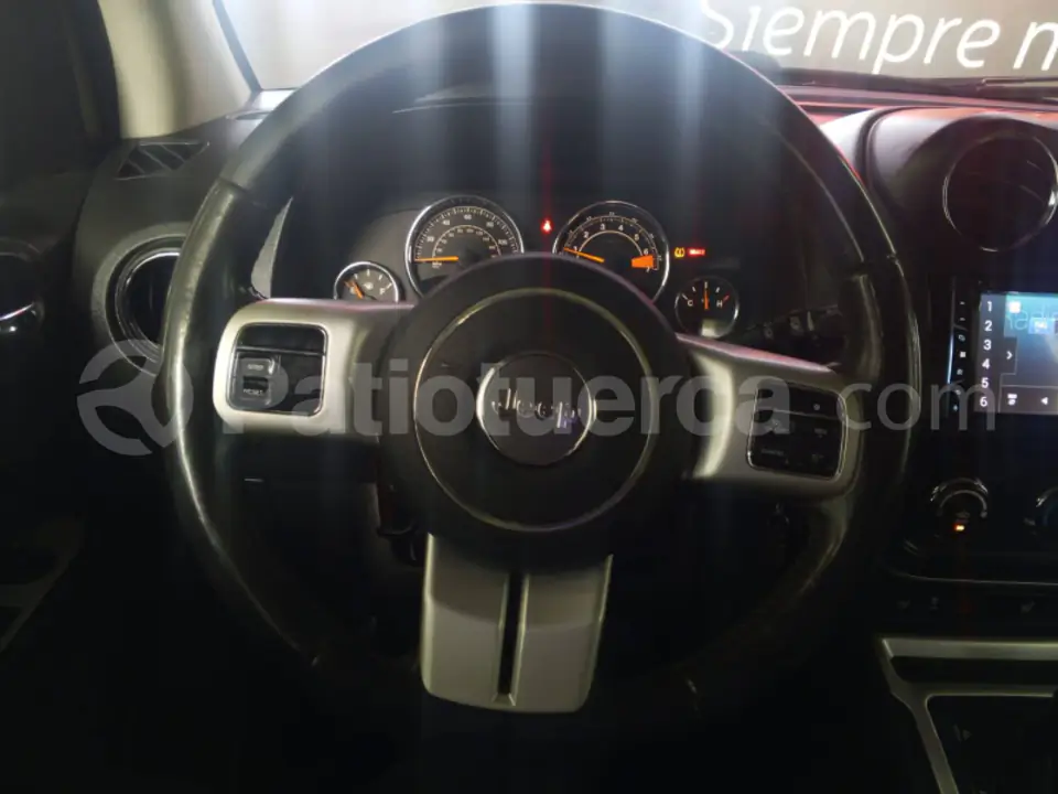 Foto 14 de Jeep Compass Sport