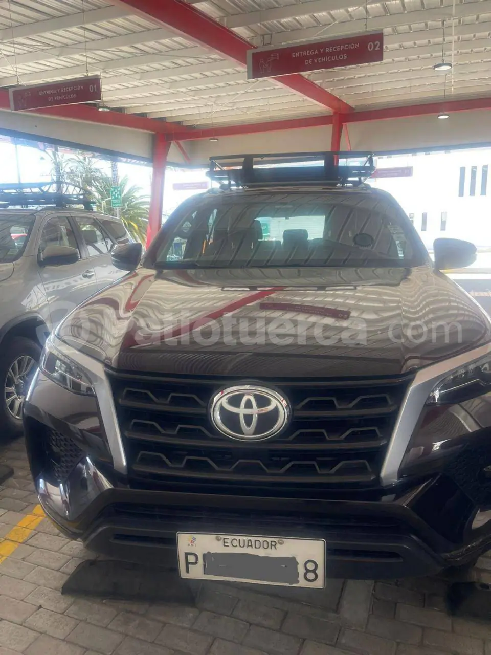 Foto 2 de Toyota Fortuner 2.7