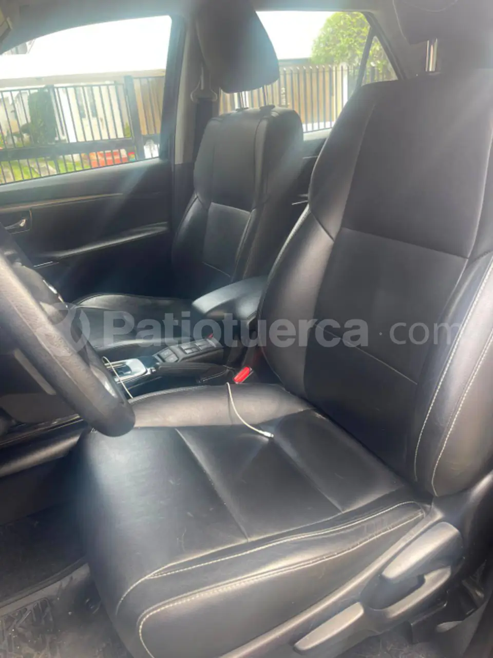 Foto 12 de Toyota Fortuner 2.7