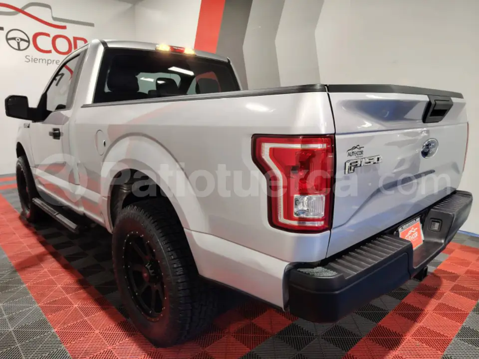 Foto 10 de Ford F150 DC 4X2