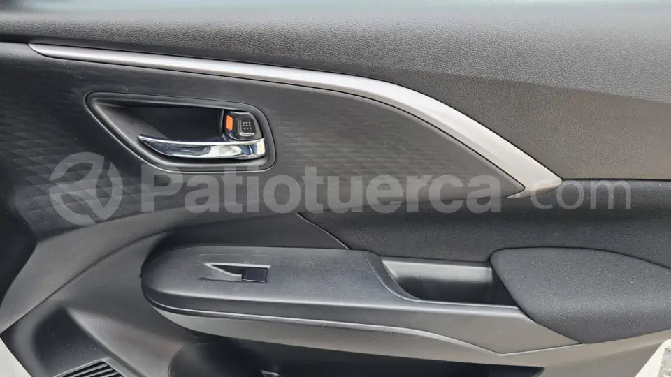 Foto 43 de Suzuki Swift GLX