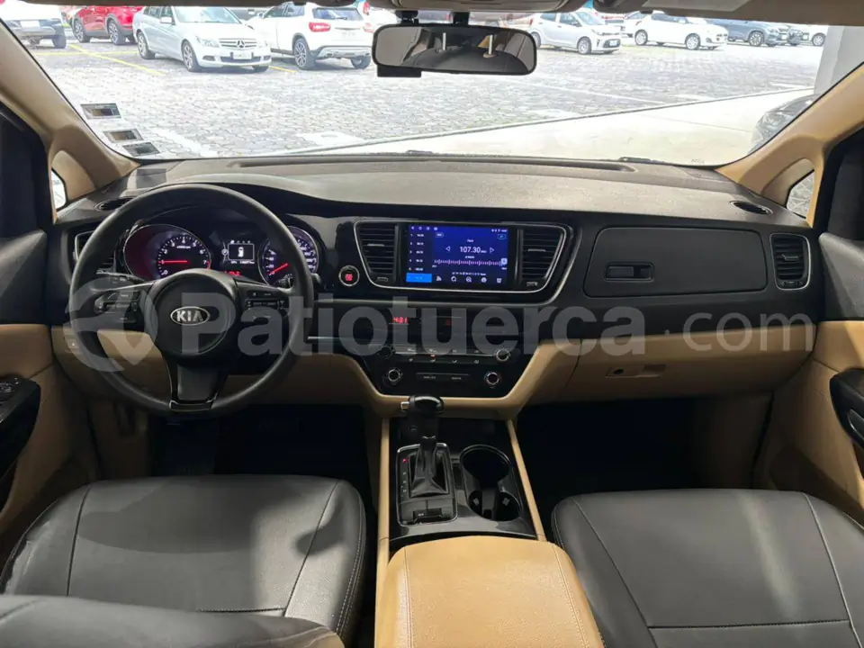 Foto 15 de Kia Carnival