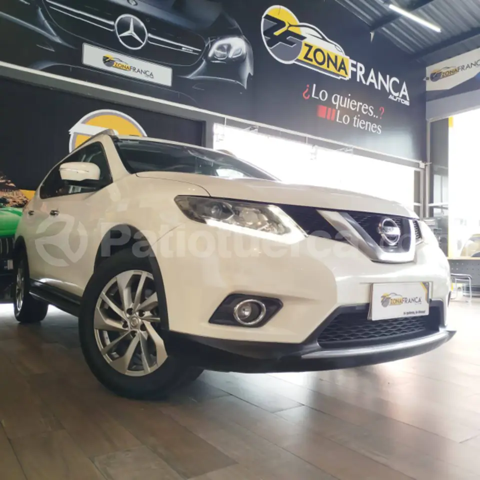 Foto 2 de Nissan XTRAIL EXCLUSIVE