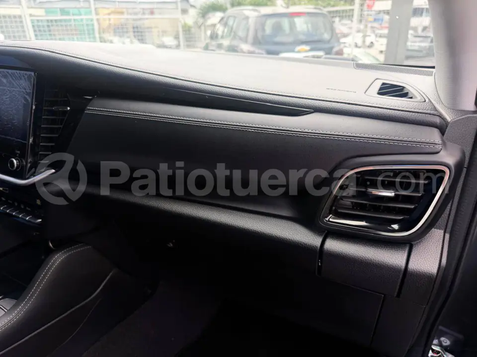 Foto 9 de Isuzu MU-X