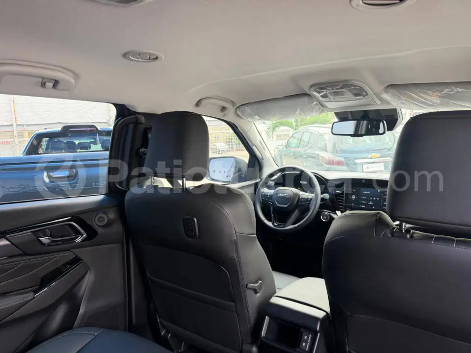 Foto 36 de Isuzu MU-X