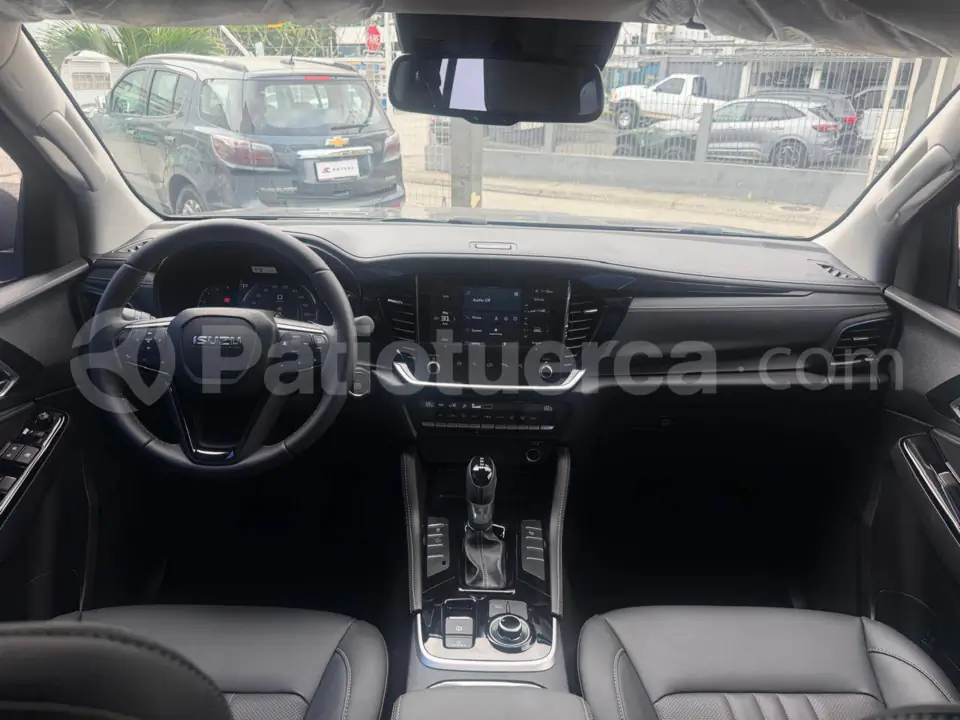 Foto 45 de Isuzu MU-X