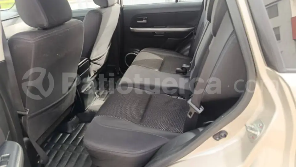Foto 8 de Suzuki Grand Vitara SZ