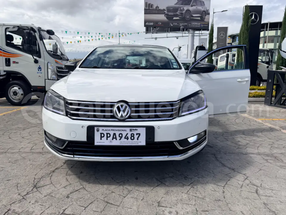 Foto 18 de Volkswagen PASSAT ADVANCE