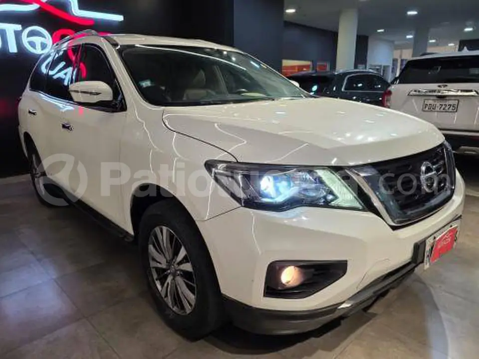 Foto 4 de Nissan Pathfinder Advance