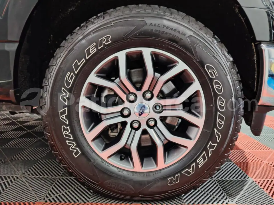 Foto 33 de Ford F150 4X4