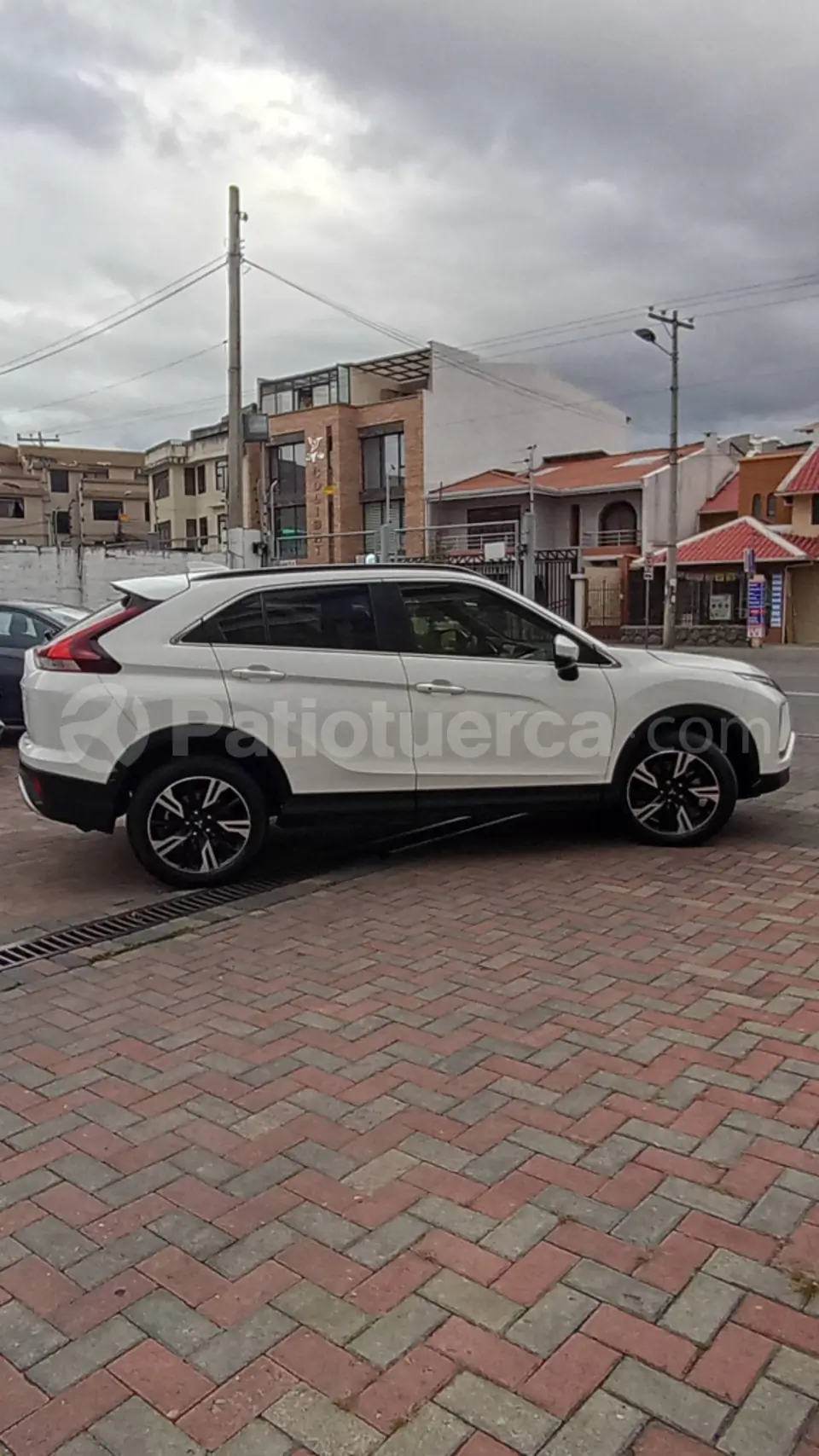 Foto 2 de Mitsubishi Eclipse Cross