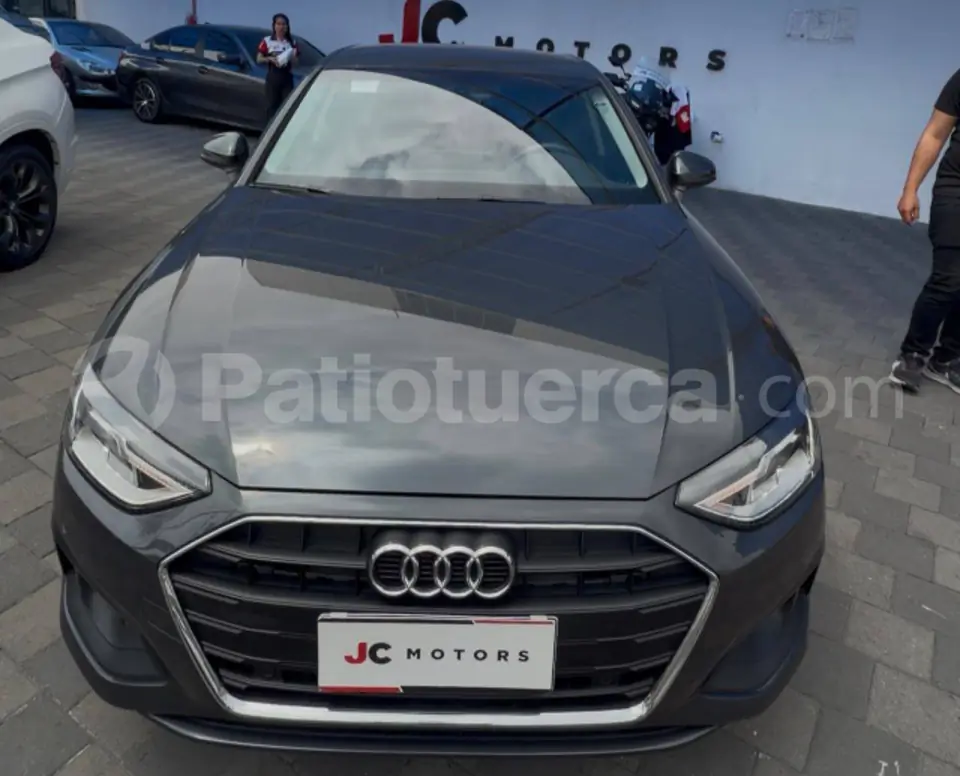 Foto 11 de Audi A4 TFS